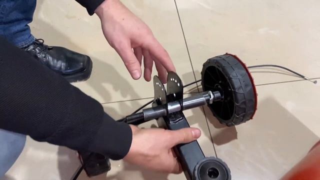 Электросамокат KUGOO M5 для снега смотреть онлайн