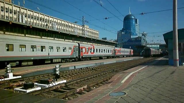 Электровоз ЧС2К-490 с поездом №131У Орск — Москва смотреть онлайн