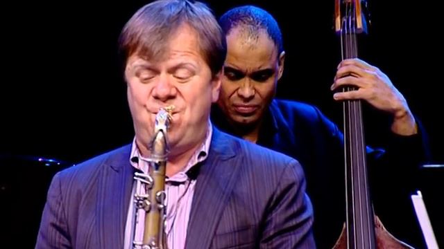 Ivan Farmakovsky - Next To The Shadow (Live at Moscow Performing Arts Center) смотреть онлайн