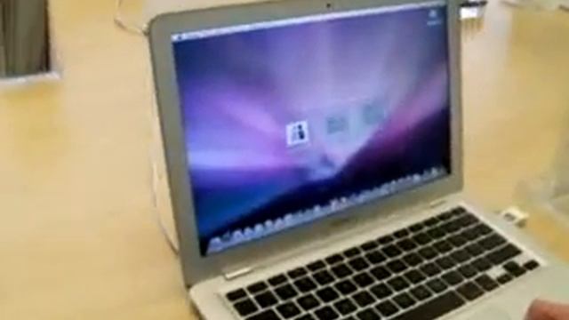 mau et le mac book air смотреть онлайн