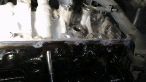 Замена электроклапана масляного насоса двигателя EP6 от BMW на неизвестной машине PEUGEOT 3008.