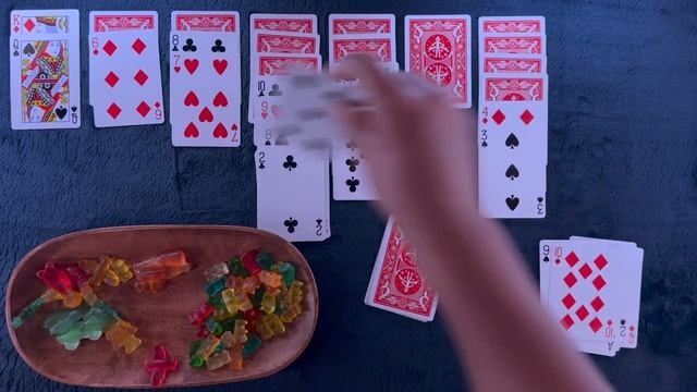 Candy & Solitaire ASMR #247: Haribo Funtastic Mix & The Monkey Business Deck смотреть онлайн