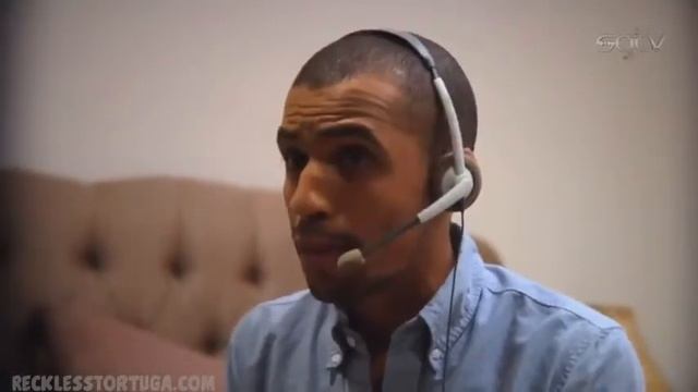 Девушка подарила своему парню Xbox смотреть онлайн