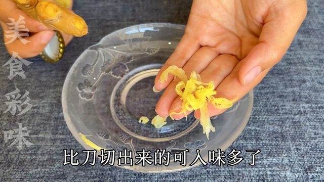 在土豆上放一個酒瓶蓋，作用真的太厲害了，好多人都不知道，快來學一學 смотреть онлайн