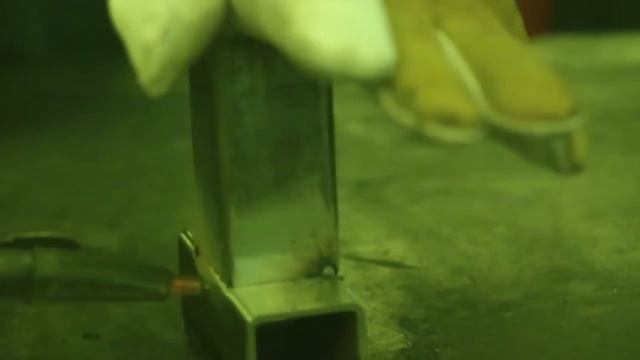 Basic Flux Cored Welding on Square Tubing смотреть онлайн