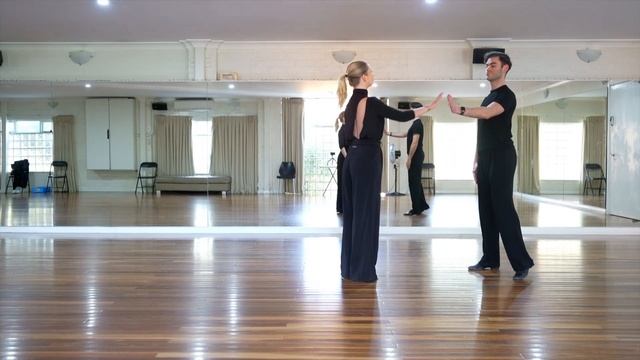Curved Feather, Outside Spin & Top Spin | Slow Foxtrot смотреть онлайн