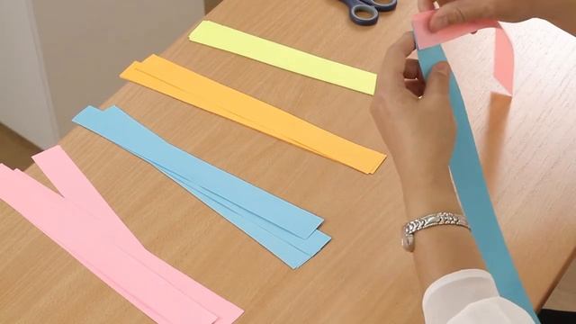 Игрушки из бумаги и картона. Начальный уровень. смотреть онлайн