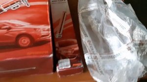 демфи премиум на весту св кросс. амортизаторы и передние стойки