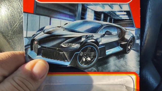 2018 BUGATTI DIVO Cacería смотреть онлайн