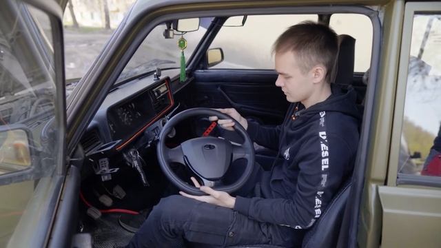 Руль в стиле LADA Priora 2 для ВАЗ-2107. Обзор и установка смотреть онлайн