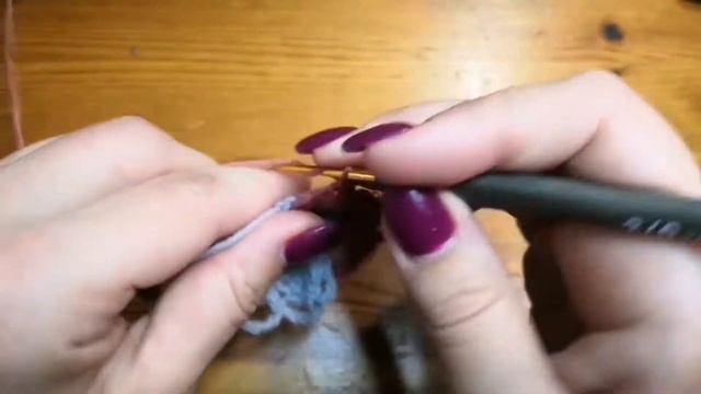 Модный в этом году шарф. Узор №4.бабушкин квадрат смотреть онлайн