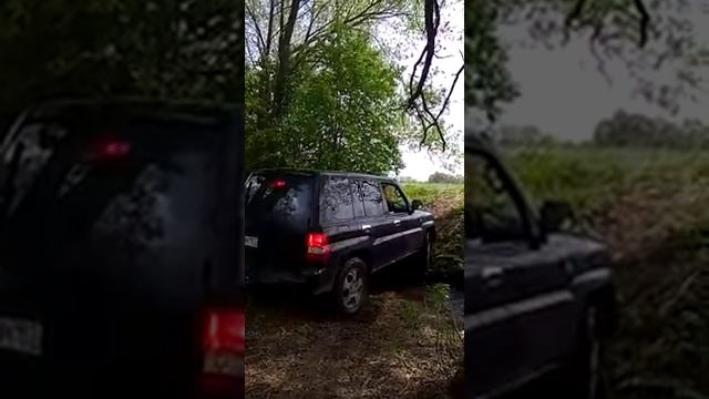 Pajero io через ручей в подъем смотреть онлайн