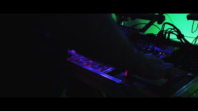 Live Electronic Jam :: Chsn Ghsts смотреть онлайн