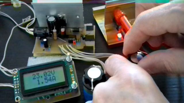 Понижающий регулятор напряжения на LM2576 и LM393