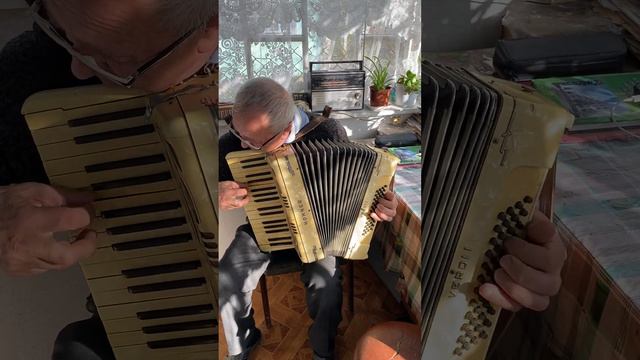Hohner Verdi I piano accordion, 48 Bass, 2 voice, Germany Accordion, Musical instrument, Accordion смотреть онлайн
