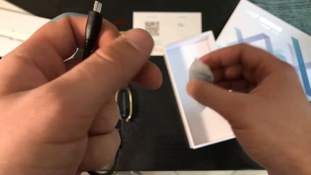 Видеообзор фитнес-браслета Smart Band S3. Распаковка смотреть онлайн