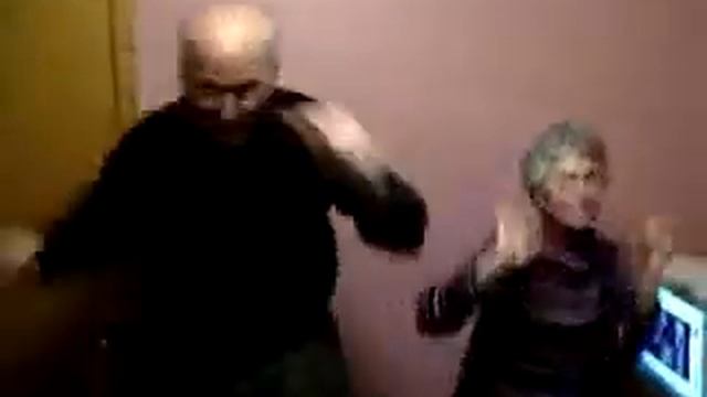 Бабка с дедом колбасятся смотреть онлайн