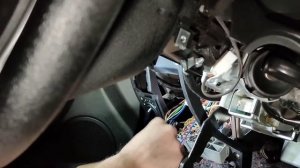 LADA Kalina 2 универсал 2194. Установка двухрежимных (двухцветных) ПТФ  SalMan с подключением.
