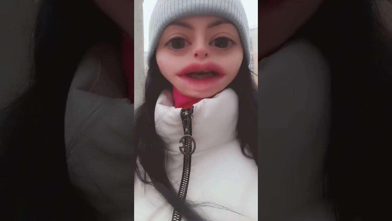 вышла на прогулку. смотреть онлайн