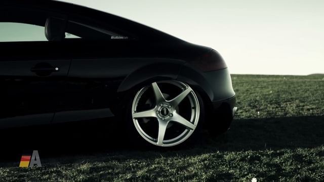 The AZprojecTT: Phase 1 of the Audizine Mk2 Audi TT Build смотреть онлайн