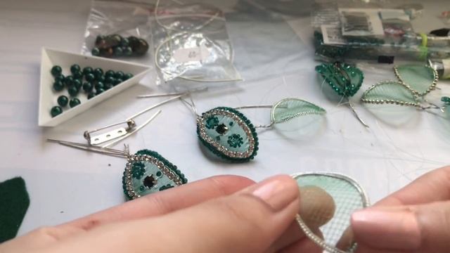 Мастер класс по созданию объемной броши Жука майский жук жучок видео-уроки МК брошь смотреть онлайн