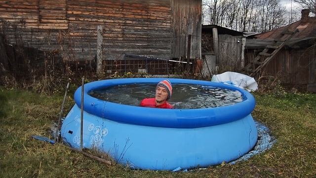Red swim in November! / Красный заплыв в ноябре! / ¡Baño rojo en noviembre! смотреть онлайн