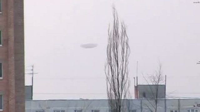 Любительская съемка НЛО в г. Фрязино (Октябрь, 2006г.) смотреть онлайн