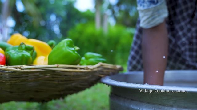 MUTTON CAPSICUM OMELETTE | Bell Pepper Omelette Recipe Cooking with Mutton Gravy | Village Cooking смотреть онлайн