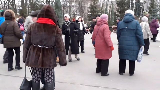 НЕ ПИТАЙ, НЕ ПИТАЙ, ЧОМУ Я НЕ ТВОЯ!???/ТАНЦЫ В ПАРКЕ ГОРЬКОГО ХАРЬКОВ МАРТ 2021 смотреть онлайн