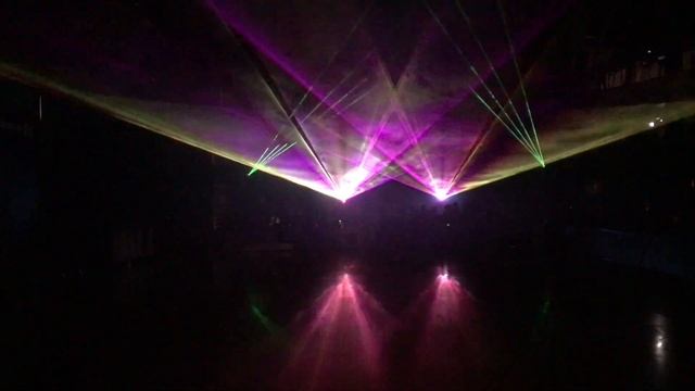 Лучевое Лазерное Шоу - Royal Ball 2021 1 день (5 лазерных проекторов) смотреть онлайн