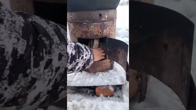 Crucian carp soup / Уха из карася смотреть онлайн