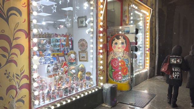 ⁴ᴷ [HDR] VALENTINE'S DAY IN MOSCOW 💘 Many beautiful Russian girls | Evening walk on Valentine's Day смотреть онлайн