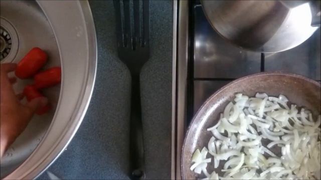 Баклажан тушеный с помидорами. смотреть онлайн