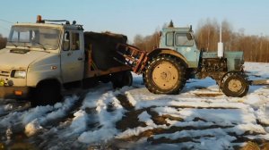Рабочий день в колхозе!возим сено трактор МТЗ 80 с захватами и Эвакуатор!