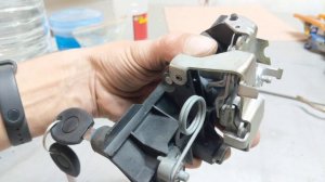 Хлопушка на T4 не открывается снаружи