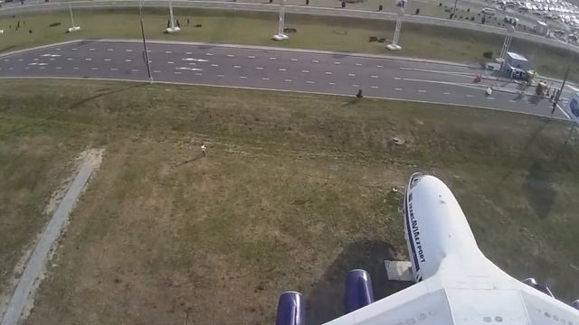 выставка самолетов возле аэропорта минск-2. минск смотреть онлайн