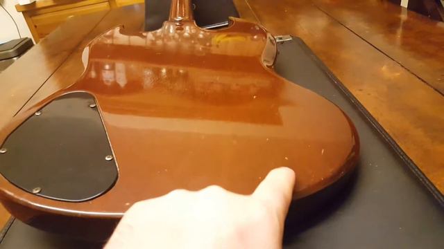 GIBSON VINTAGE 1970-1973 SG DELUXE WALNUT MAHOGANY BIGSBY STYLE TREMELO UP CLOSE GUITAR VIDEO REVIE смотреть онлайн