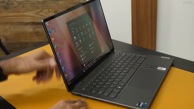 Lenovo Yoga 7i (2022) Overview | Good 2 in 1 Laptop смотреть онлайн
