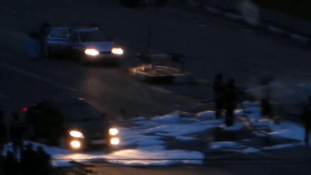 Сгорела Иномарка по ул Доз 2, 17 апр 2014 в 4 ч 04 минуты (столкновение в пешеходный переход) смотреть онлайн