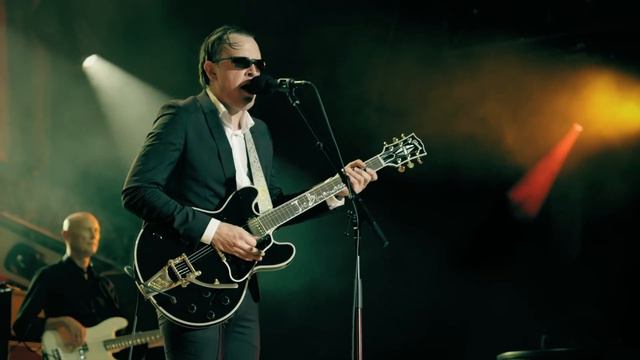 Joe Bonamassa - Let The Good Times Roll (Live at the Greek Theatre) смотреть онлайн