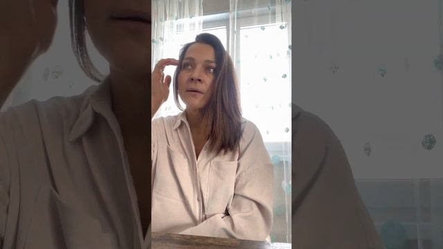 Как дочь спалила брату телефон в микроволновке ??♀️ смотреть онлайн