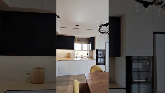 Светлая кухня в стиле минимализм #ремонткухни #кухня #дизайн #минимализм смотреть онлайн