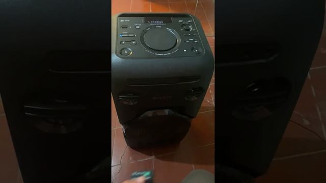 Bocina Sony MHC-V11 смотреть онлайн