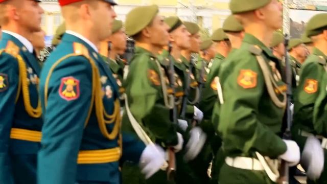 Чита. На параде 2 сентября. смотреть онлайн