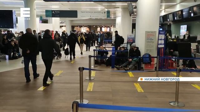 Застрявшие в Нижнем Новгороде пассажиры из Красноярска рассказали подробности ожидания рейсов смотреть онлайн