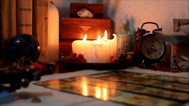 ASMR Tarot Card Shuffling