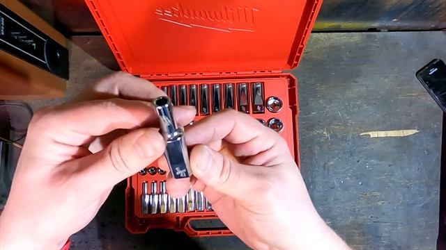 Набор дюймовых и метрических головок Milwaukee! Обзор и распаковка. смотреть онлайн