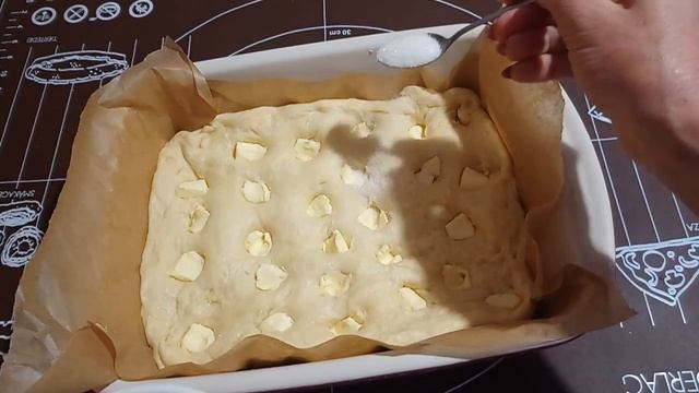 САХАРНЫЙ ПИРОГ СО СЛИВКАМИ НЕВЕРОЯТНО ВКУСНО смотреть онлайн