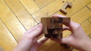 Сбор головоломки "Вековой куб" из 6-ти деревянных деталей