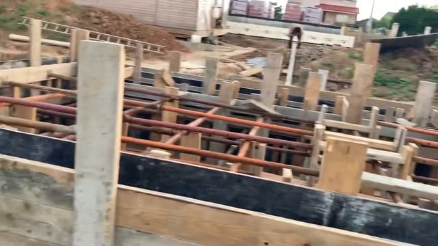 Открытый уличный бассейн своими руками в Подмосковье. смотреть онлайн